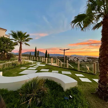 Blue Sunrise Penthouse - *